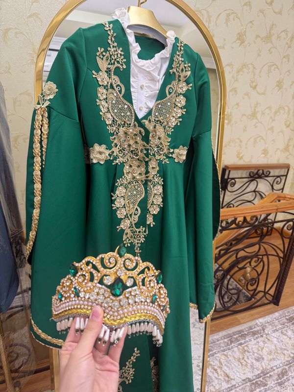 Ansambl 36 38ga keladi. Tillaqosh , baza qoshib Ansambl 36 38ga keladi. Tillaqosh , baza qoshib