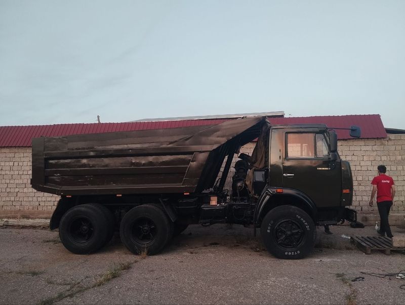 Kamaz sotiladi sirochna kelishamiz Kamaz sotiladi sirochna kelishamiz