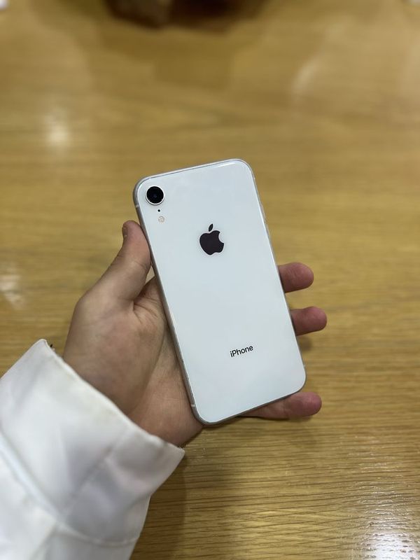 iPhone Xr White 128gb America ishlashi alo 78%Radnoy