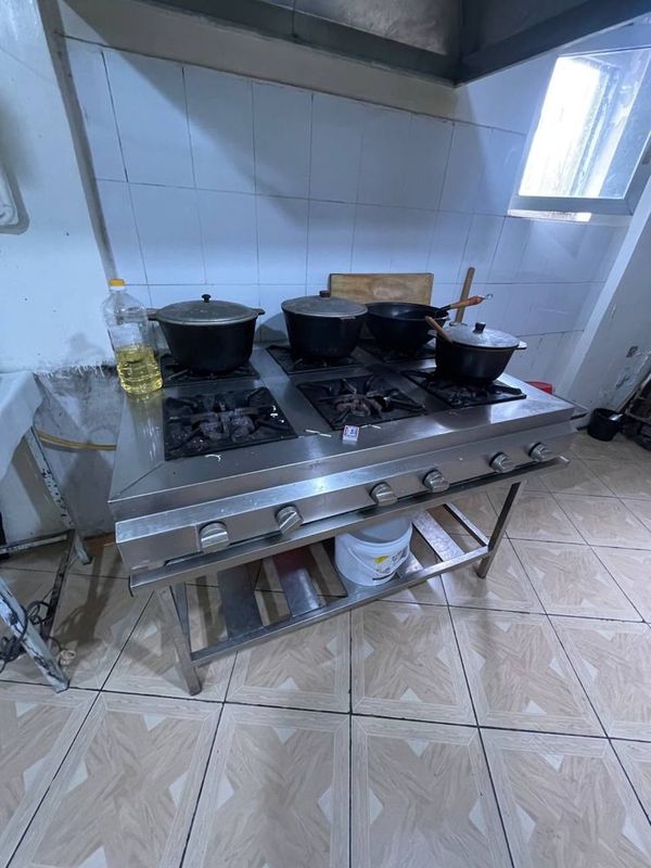 Gaz plitasi 6 ta komforkali Gaz plitasi 6 ta komforkali