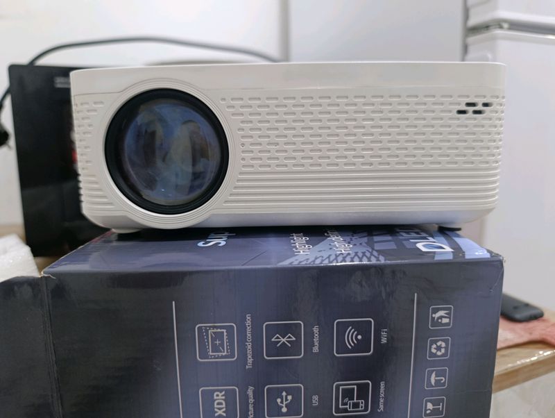 Prorektor smart sotiladi 1000000