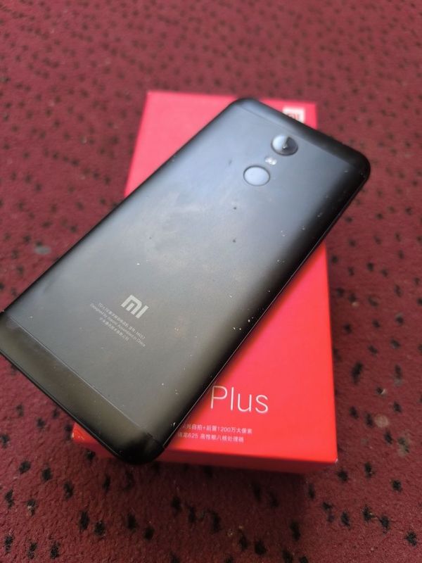 Redmi 5plus zapchastga Redmi 5plus zapchastga