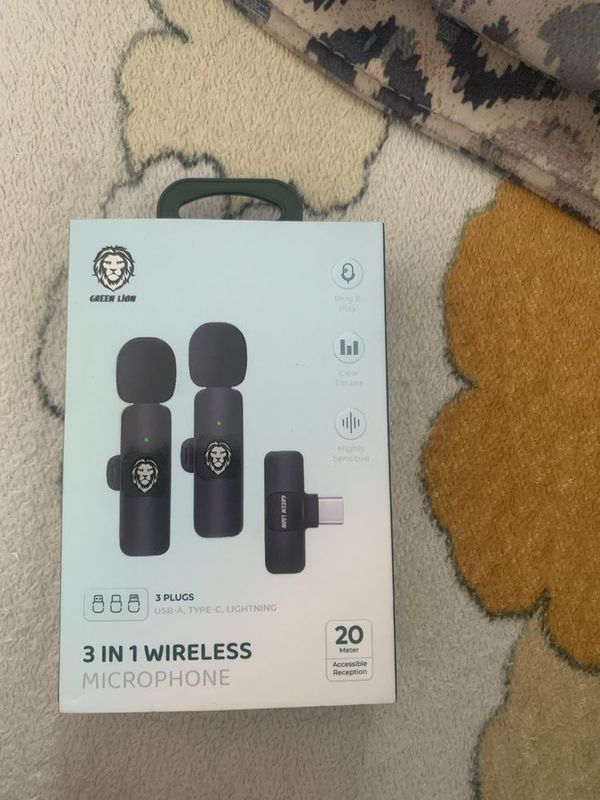 Green lion microphone Green lion microphone