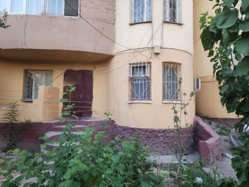 Посуточно сдаётся квартира в Сергели 8 Посуточно сдаётся квартира в Сергели 8