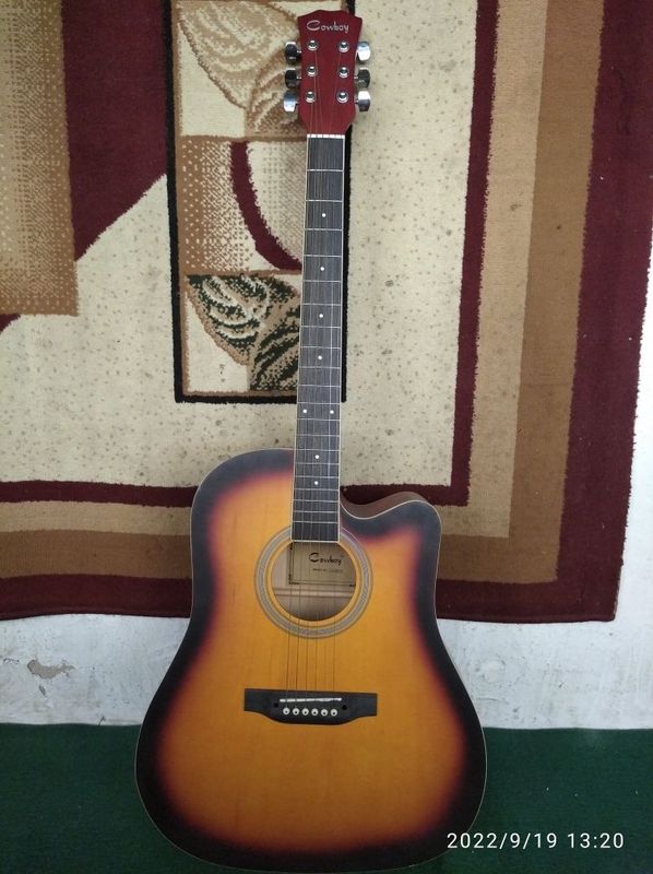 Gitara "Cowboy" Model No C-105 "Razmer 41"