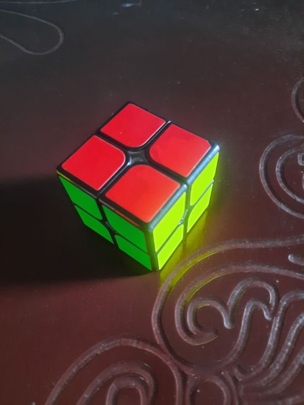 Kubik rubik 2×2 sotiladi Kubik rubik 2×2 sotiladi