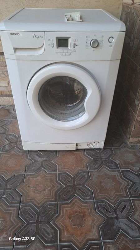 Стиральная машина Beko работает б.у Стиральная машина Beko работает б.у
