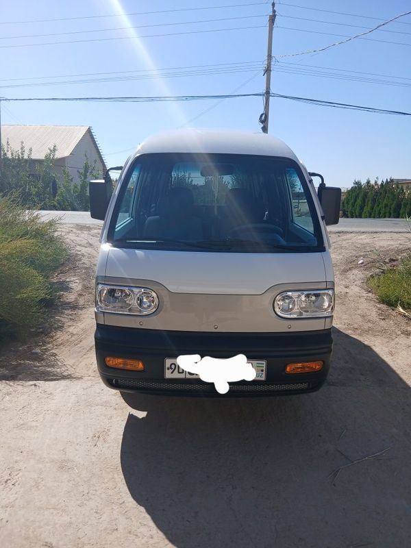 Damas 2024 rangi oq