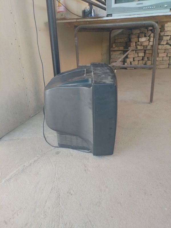 Televizor ishliydigan xolatda Televizor ishliydigan xolatda