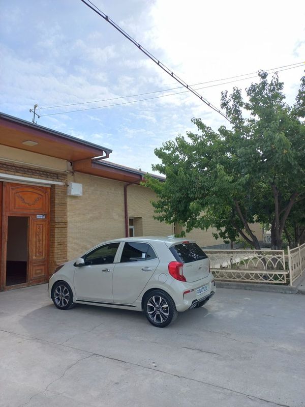 Kia morning sotiladi Kia morning sotiladi
