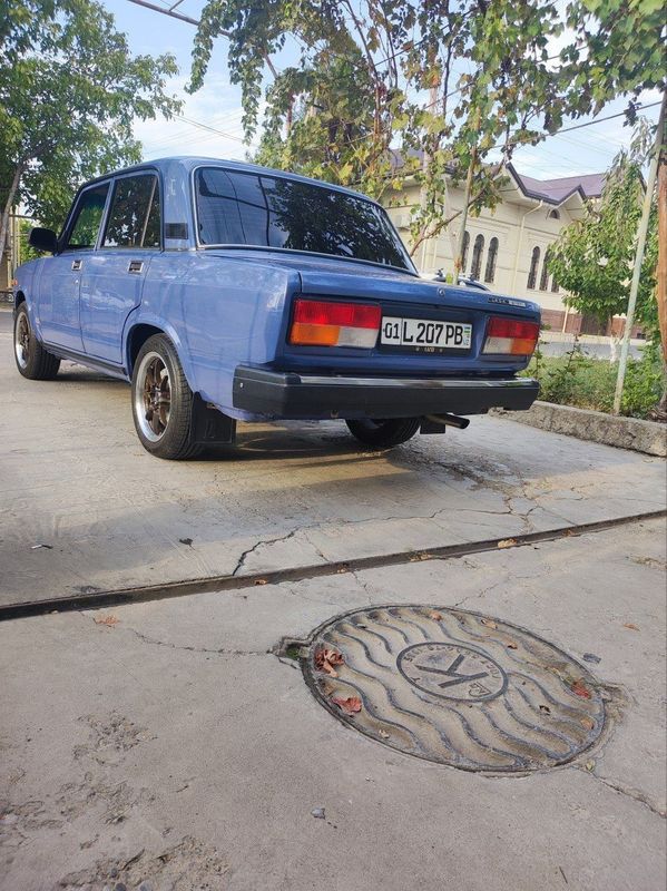 Vaz 2107 holati zor iwi yoq faqat miniw kere Vaz 2107 holati zor iwi yoq faqat miniw kere