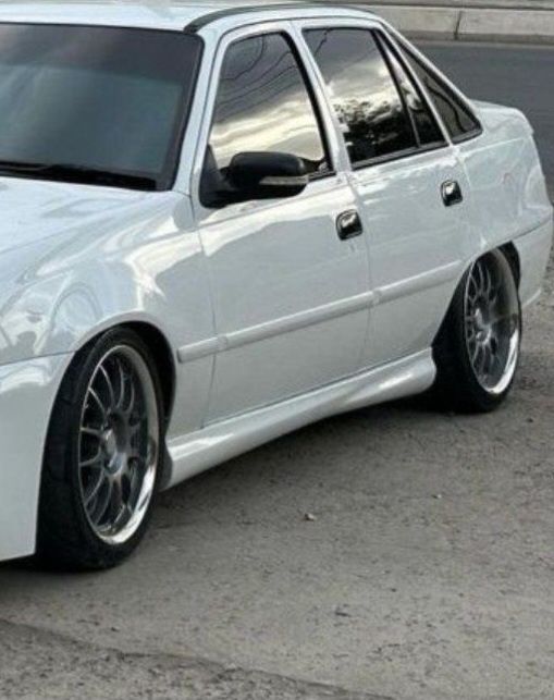 Спойлер для нексия AMG дизайн Спойлер для нексия AMG дизайн