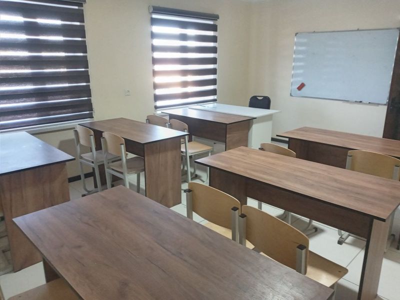 16 dana komplekt parta (2stul,1parta) satiladi. Komplekti 450miń swm.