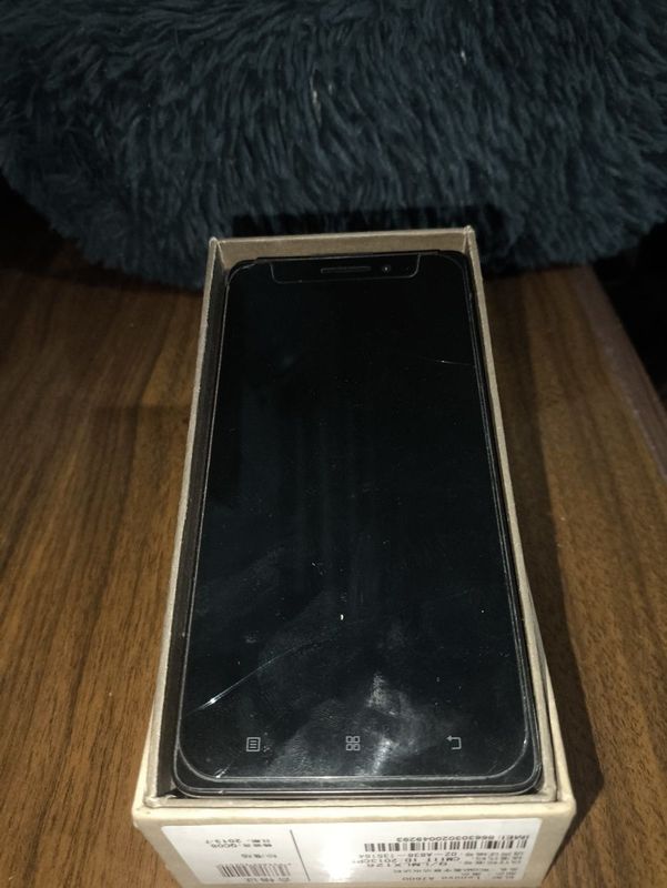 Смартфон Lenovo 7600 первая версия Смартфон Lenovo 7600 первая версия