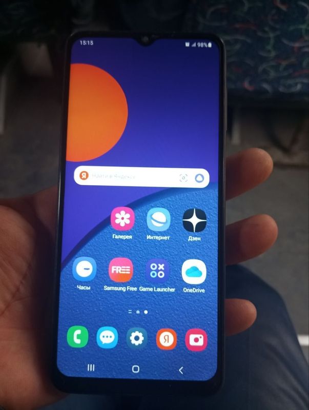 Телефон Самсунг м 12 Телефон Самсунг м 12