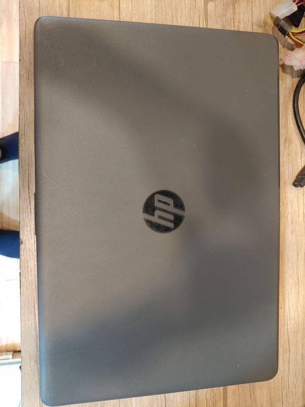 Продам офисный Hp 250g6