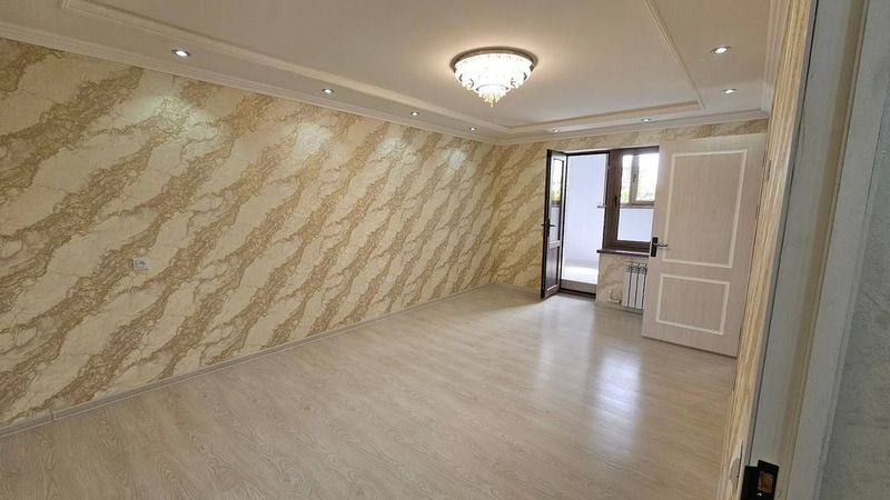 Саракуьлка Продаётся 2/4/4 Парк Фуркат Саракуьлка Продаётся 2/4/4 Парк Фуркат