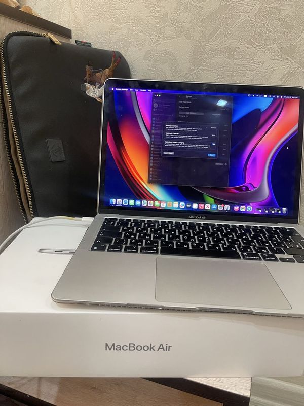 Macbook air m1 512gb silver Macbook air m1 512gb silver