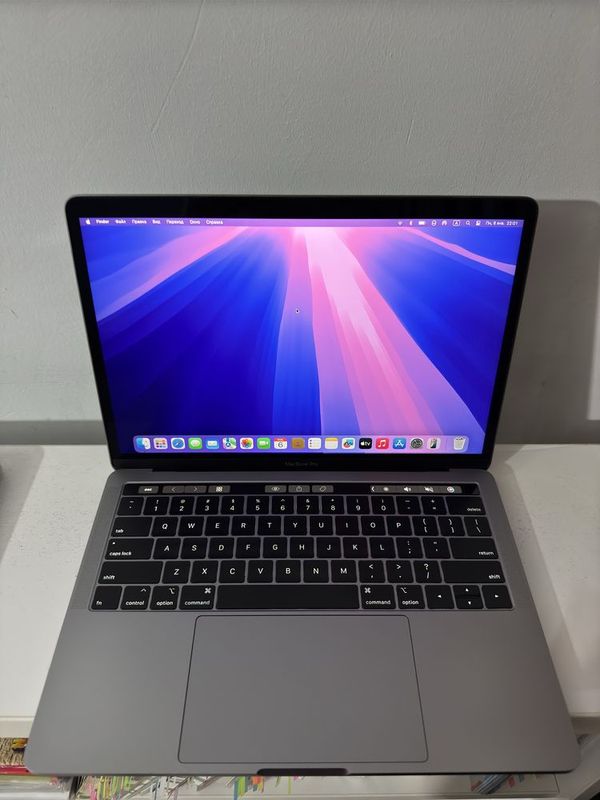 Macbook pro 2019/i5/8/256 full