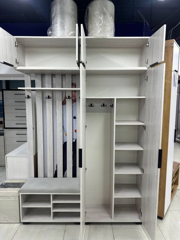 Прихожая от Comfort Mebel Прихожая от Comfort Mebel