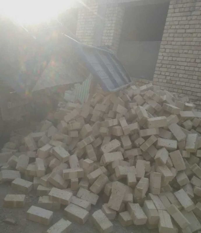 Продам керпичи сырые и готовые по очень выгодным ценам Продам керпичи сырые и готовые по очень выгодным ценам