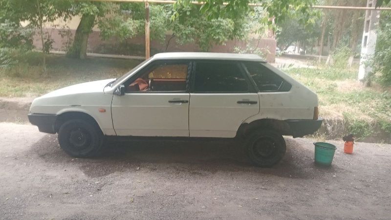 Vaz 2109 на ходу Vaz 2109 на ходу