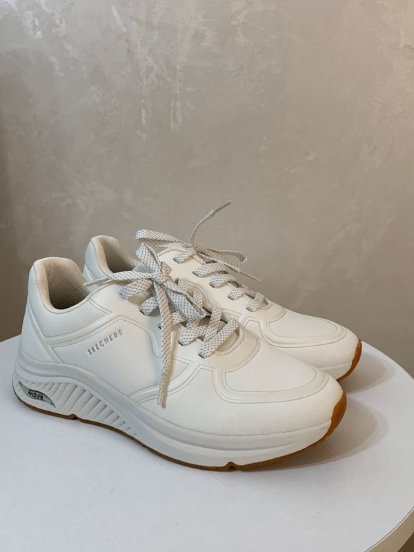 Кроссовки SKECHERS ортопедическая стелька ArchFit Кроссовки SKECHERS ортопедическая стелька ArchFit