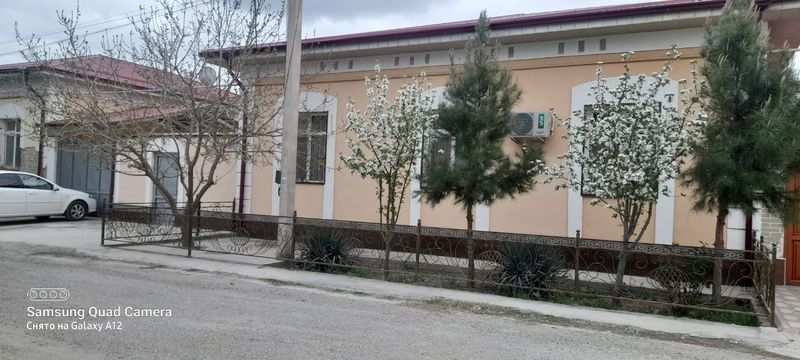 Коттедж сотилади 130000$, 6-микр. Шохсарой туйхонасини орка томонида Коттедж сотилади 130000$, 6-микр. Шохсарой туйхонасини орка томонида