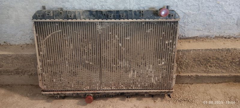 Radiator lacetti 1.8 Radiator lacetti 1.8