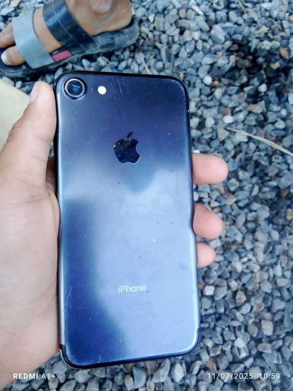 Iphone 7 pirō Iphone 7 pirō