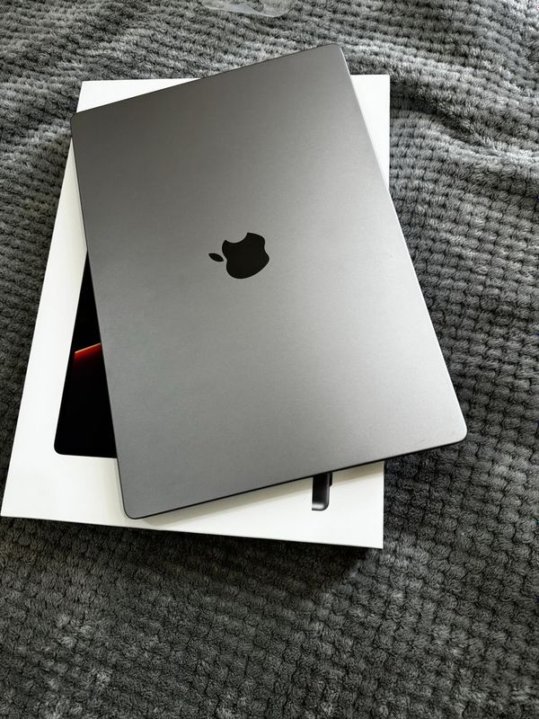 Macbook pro 16 M1 16GB/1TB Macbook pro 16 M1 16GB/1TB