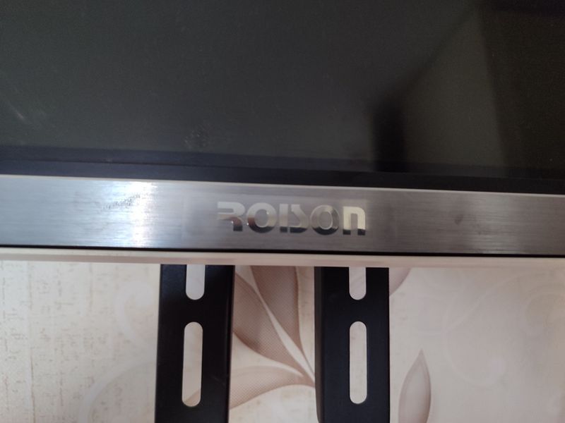 Rosion Televizor 43lik Rosion Televizor 43lik