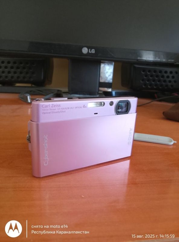 Sony-DSC-T77 cyber-shot