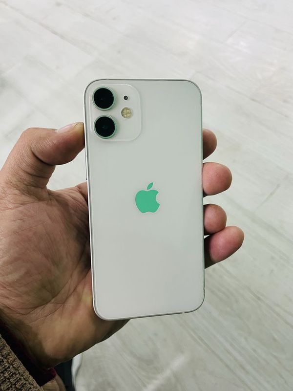 Iphone 12 Mini 64 gb 76 % Radnoy