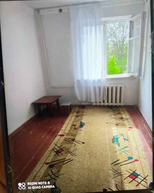 Срочно сдаётся 1 ком кв Ракат Махаля обшежития 160. Y.e Срочно сдаётся 1 ком кв Ракат Махаля обшежития 160. Y.e