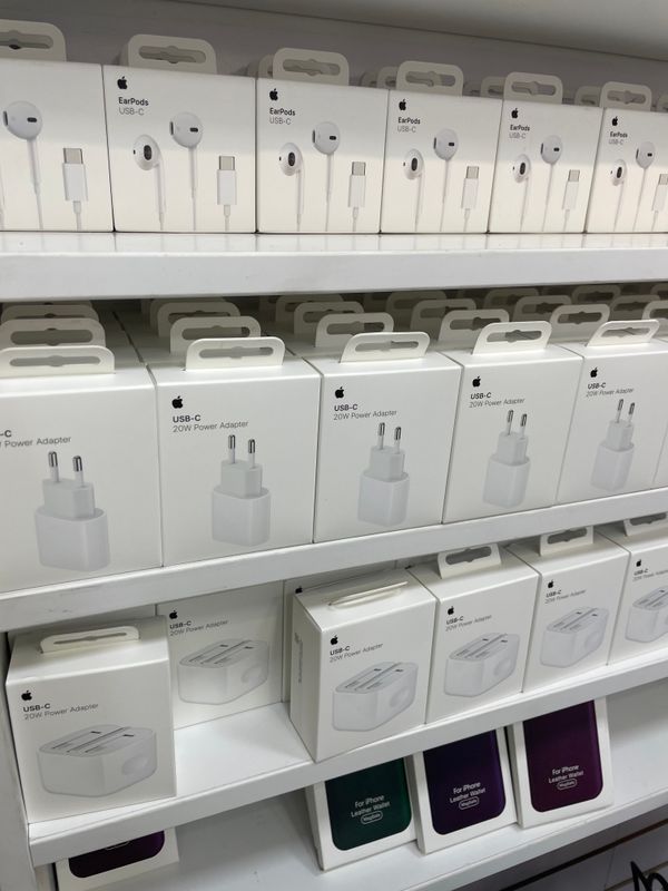 iPhone zaryadka apple adapter 20w iPhone zaryadka apple adapter 20w