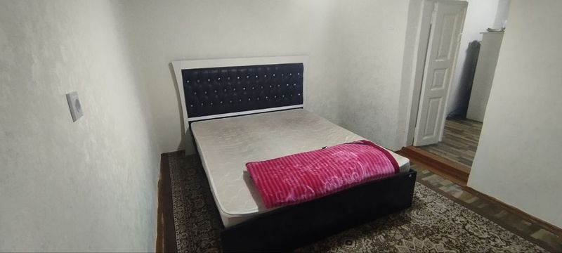 Сдаётся дом участок 1 соток. 2х ком ул. Мукимий Яккасарай Сдаётся дом участок 1 соток. 2х ком ул. Мукимий Яккасарай