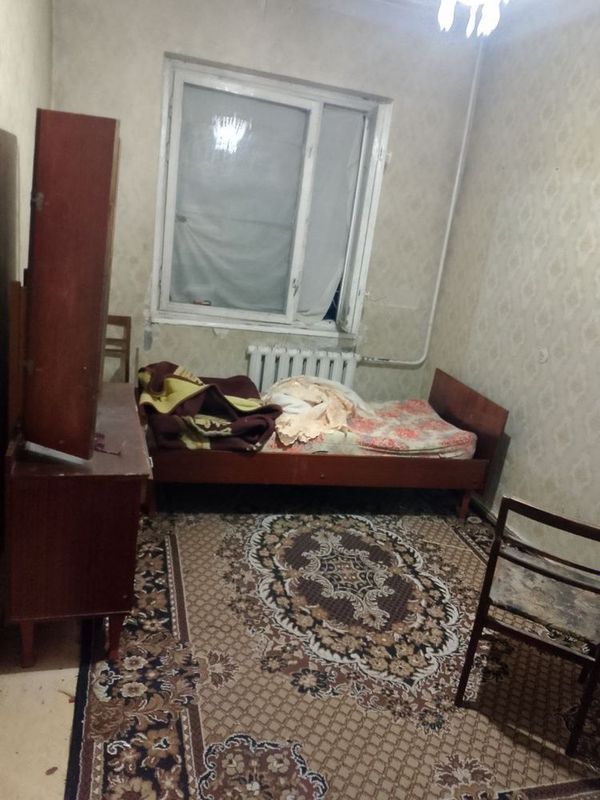 Yunusobod 16 kvartal 1 etaj 3 xona studentlayam qoyiladi