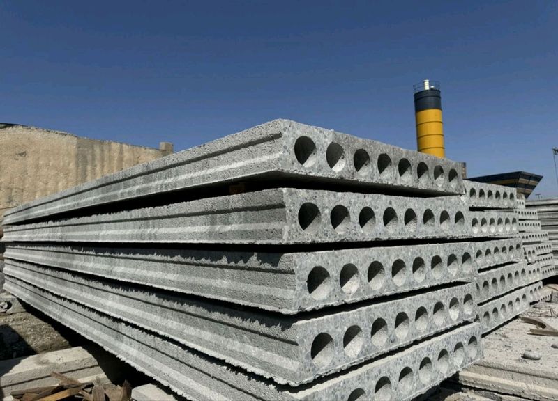 Beton plitalar sotiladi. Beton plitalar sotiladi.