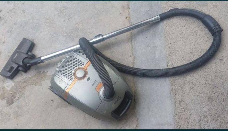 Пылесос chang yutgich plisos midea 2200 Пылесос chang yutgich plisos midea 2200