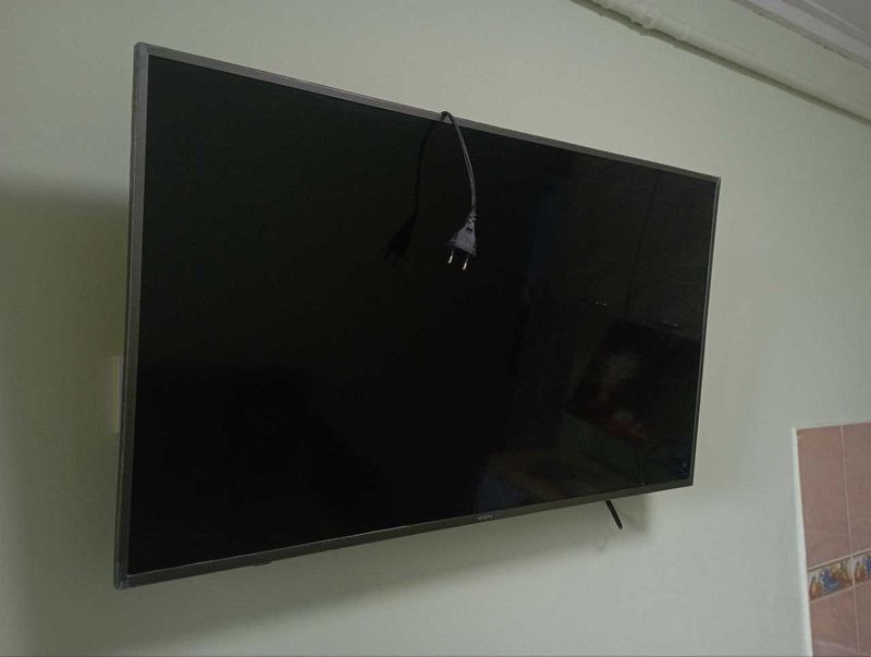 Телевизор смарт Yasin LED40E3000 Телевизор смарт Yasin LED40E3000