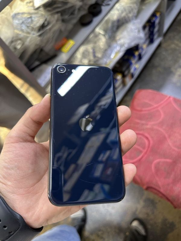 Iphone se 2022 64 gb Iphone se 2022 64 gb