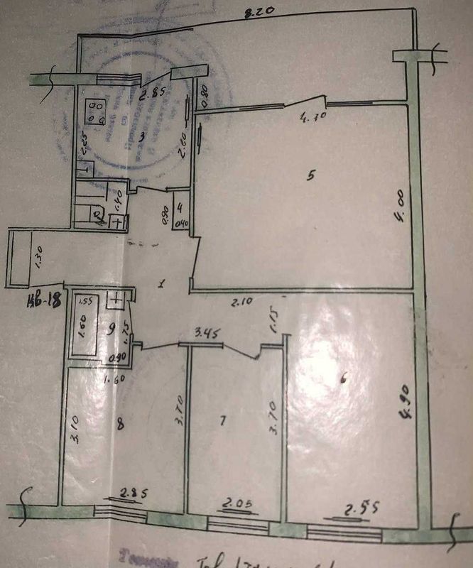 продаю 4 х комнатную квартиру