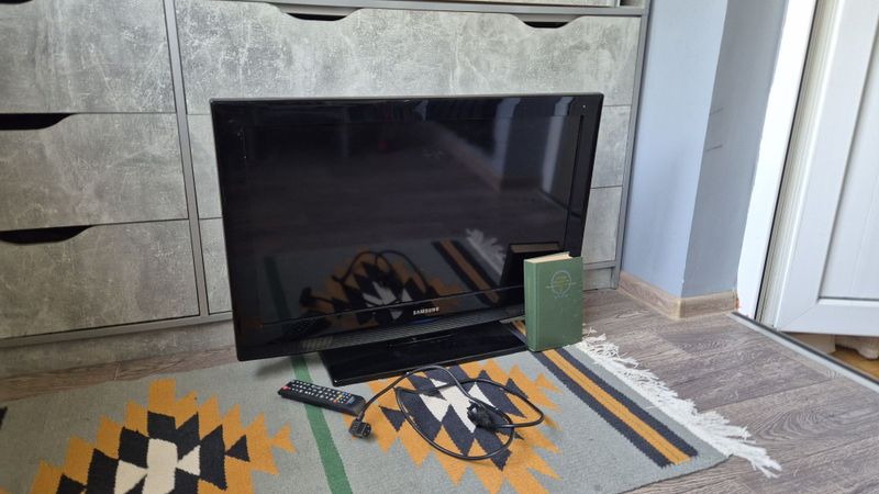 Продам телевизор Samsung б/у Продам телевизор Samsung б/у