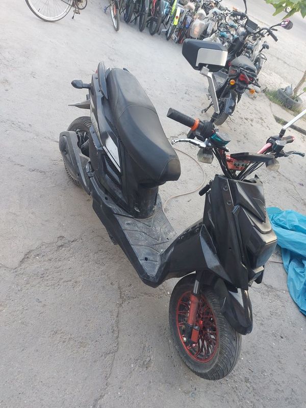 Elektroskuter redlayin