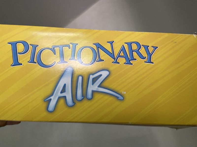 Настольная игра "Pictionary air" Настольная игра "Pictionary air"