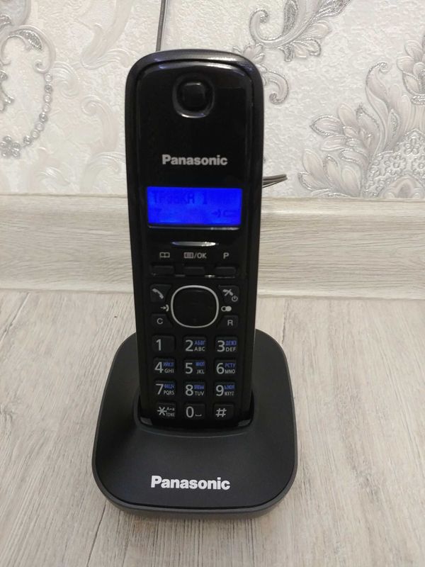 Радиотелефон Panasonic kx-tg1611ru Радиотелефон Panasonic kx-tg1611ru
