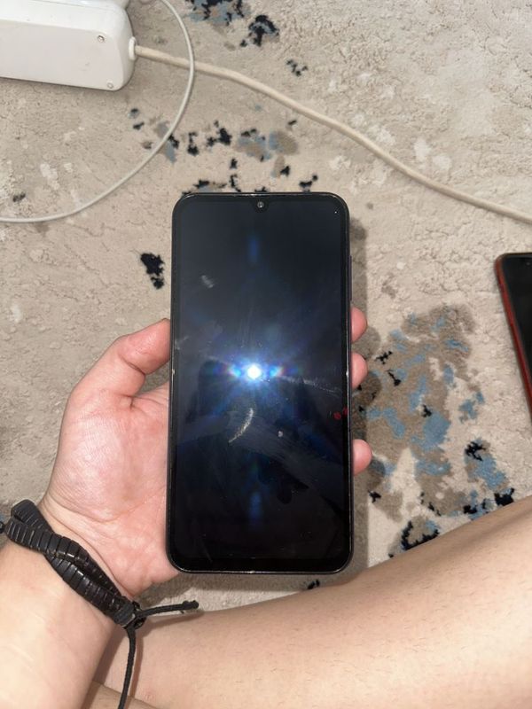 Galaxy A15 срочно проодаю в хорошем состоянии пямять хорошая в идеале Galaxy A15 срочно проодаю в хорошем состоянии пямять хорошая в идеале