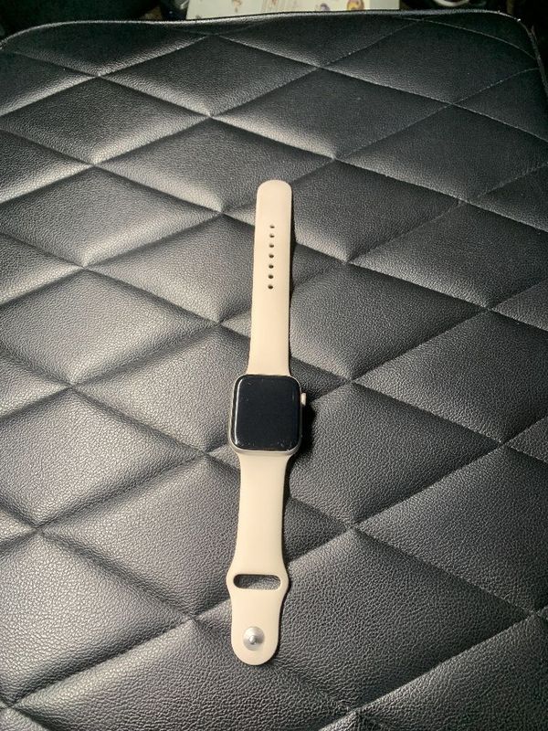 Apple watch se 2 44mm 2 pokoleniya Apple watch se 2 44mm 2 pokoleniya