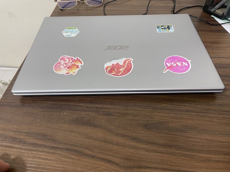 Acer aspire 3 , intel pentium